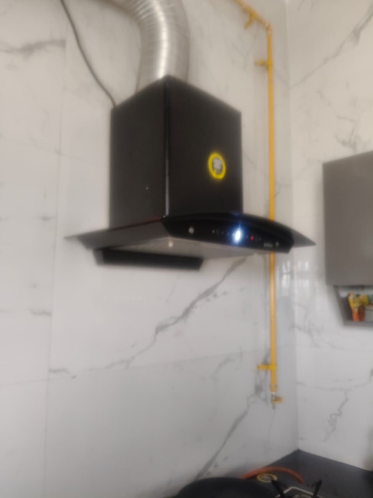 Elica Curved Glass Baffle Filter Chimney